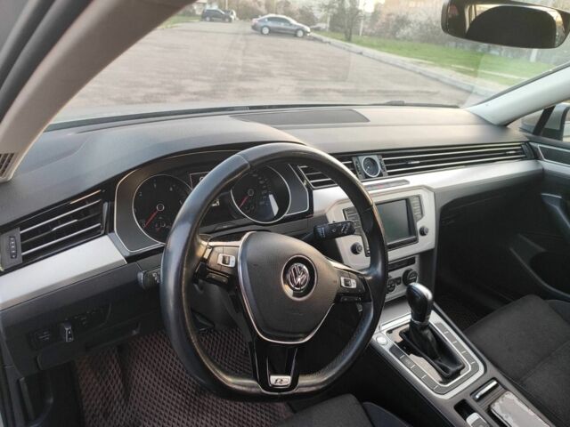 Сірий Фольксваген Пассат Варіант, об'ємом двигуна 2 л та пробігом 208 тис. км за 15200 $, фото 2 на Automoto.ua