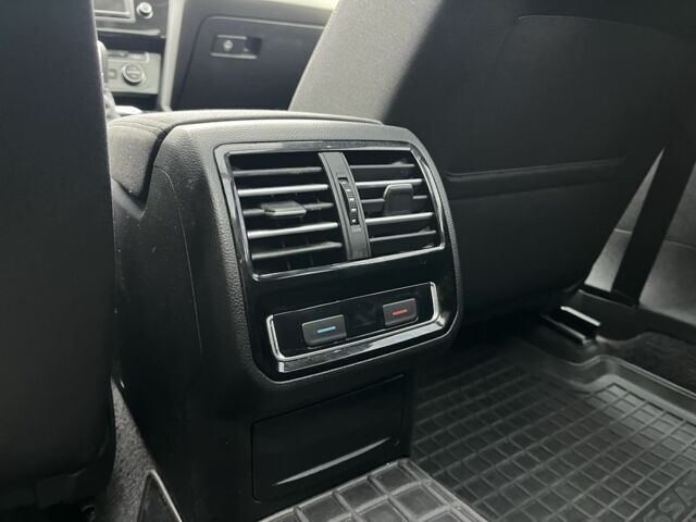 Серый Фольксваген Пассат Вариант, объемом двигателя 1.6 л и пробегом 211 тыс. км за 14900 $, фото 20 на Automoto.ua