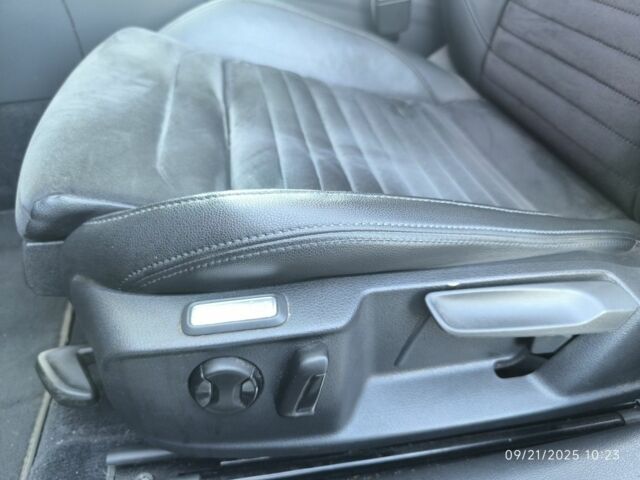 Серый Фольксваген Пассат Вариант, объемом двигателя 2 л и пробегом 131 тыс. км за 16300 $, фото 12 на Automoto.ua