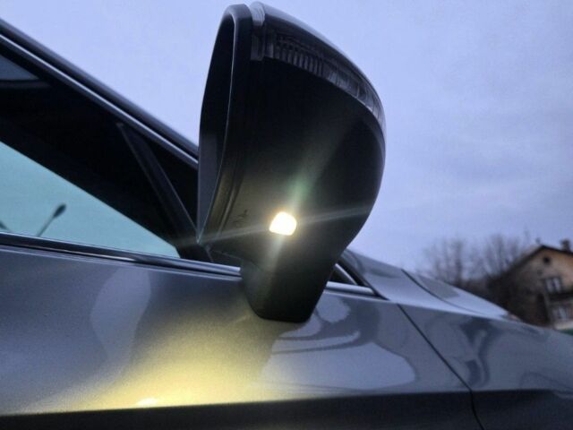 Серый Фольксваген Пассат Вариант, объемом двигателя 1.6 л и пробегом 249 тыс. км за 13499 $, фото 13 на Automoto.ua