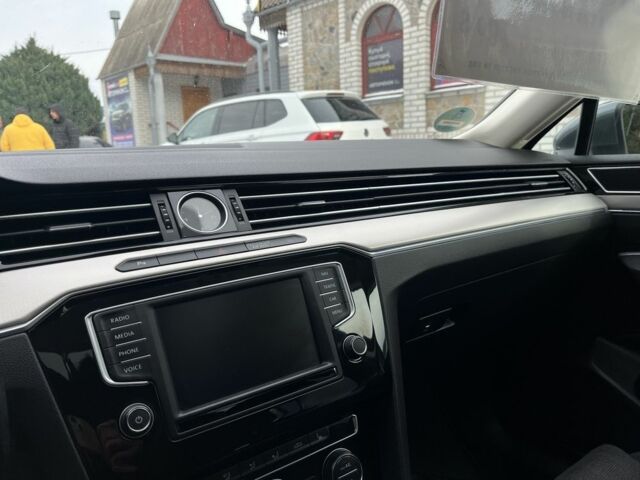 Серый Фольксваген Пассат Вариант, объемом двигателя 1.6 л и пробегом 211 тыс. км за 14900 $, фото 13 на Automoto.ua