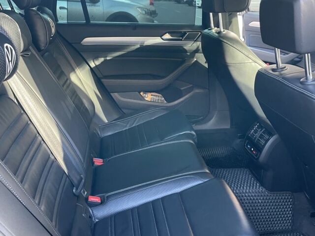 Сірий Фольксваген Пассат Варіант, об'ємом двигуна 2 л та пробігом 223 тис. км за 16500 $, фото 8 на Automoto.ua