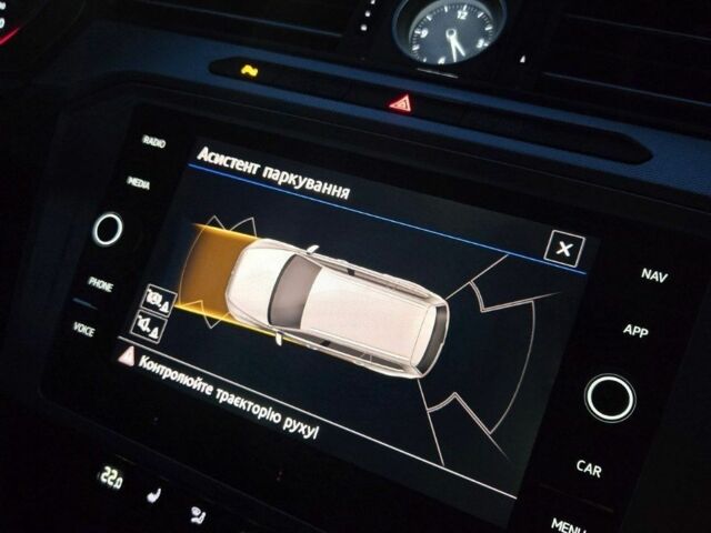 Серый Фольксваген Пассат Вариант, объемом двигателя 1.6 л и пробегом 249 тыс. км за 13499 $, фото 20 на Automoto.ua