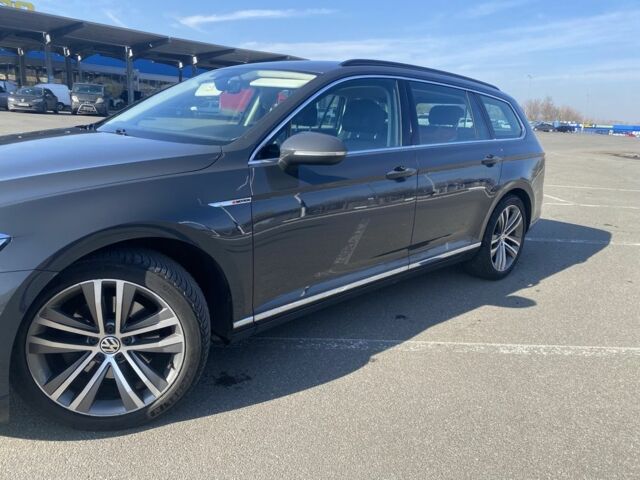 Фольксваген Пассат Вариант 2017 в Киеве на Automoto.ua Серый Фольксваген Пассат Вариант, объемом двигателя 2 л и пробегом 295 тыс. км за 14500 $, фото 23 на Automoto.ua