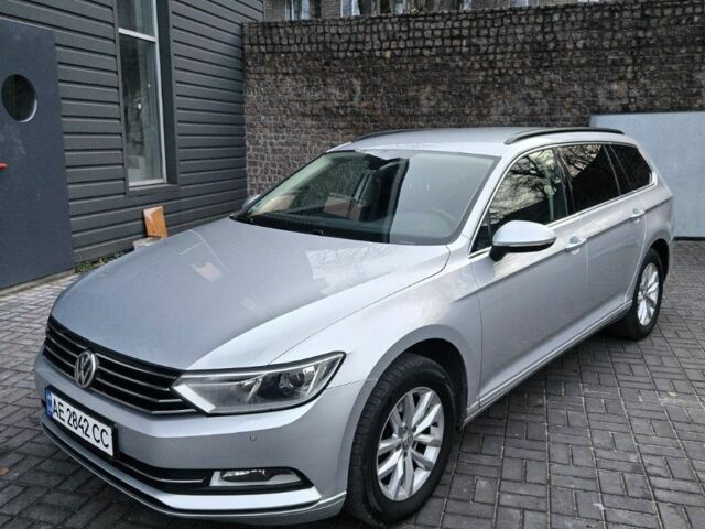 Серый Фольксваген Пассат Вариант, объемом двигателя 1.6 л и пробегом 249 тыс. км за 13499 $, фото 6 на Automoto.ua