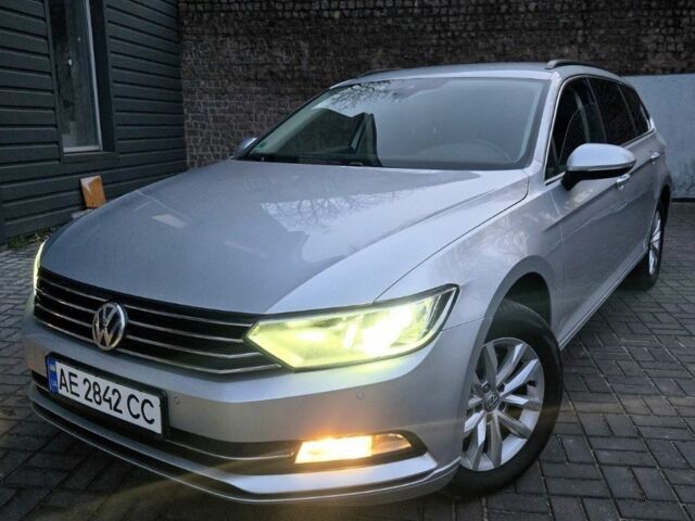 Серый Фольксваген Пассат Вариант, объемом двигателя 1.6 л и пробегом 249 тыс. км за 13499 $, фото 3 на Automoto.ua