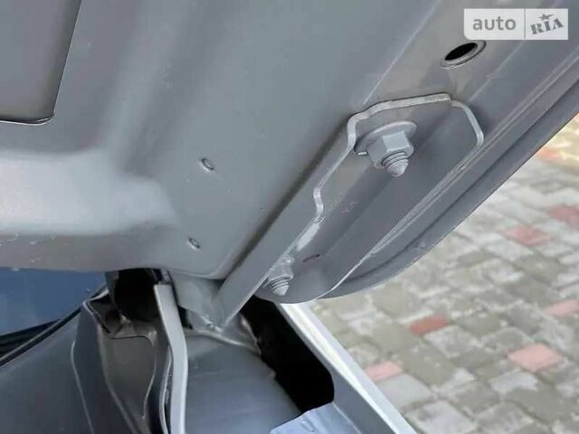 Серый Фольксваген Пассат Вариант, объемом двигателя 2 л и пробегом 210 тыс. км за 17300 $, фото 18 на Automoto.ua