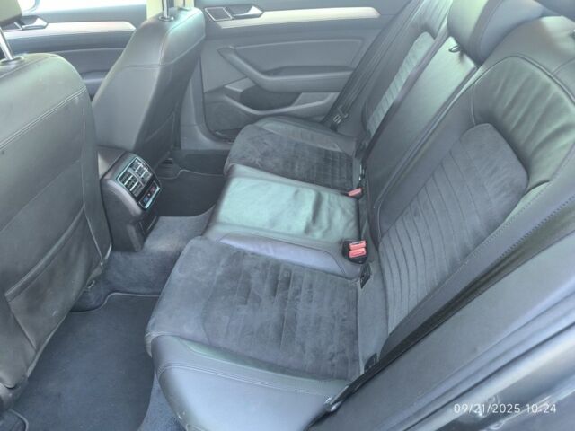 Серый Фольксваген Пассат Вариант, объемом двигателя 2 л и пробегом 131 тыс. км за 16300 $, фото 11 на Automoto.ua