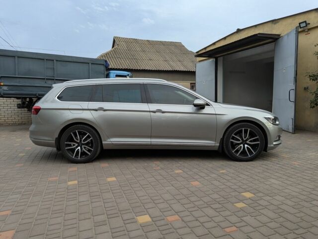 Сірий Фольксваген Пассат Варіант, об'ємом двигуна 2 л та пробігом 253 тис. км за 18900 $, фото 4 на Automoto.ua