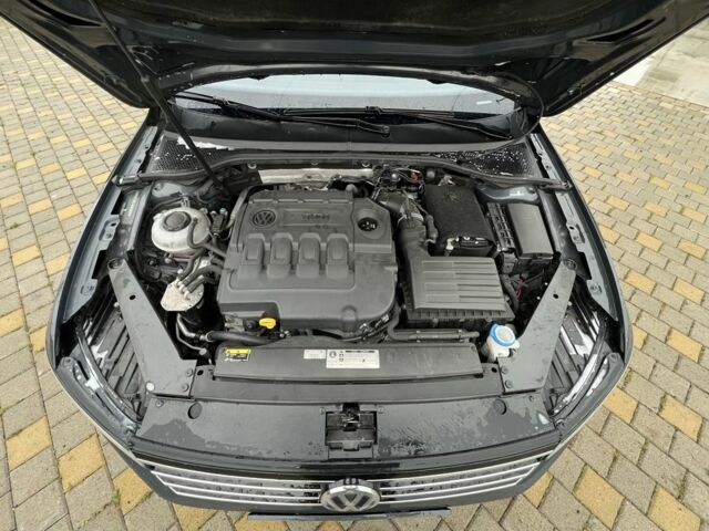 Сірий Фольксваген Пассат Варіант, об'ємом двигуна 2 л та пробігом 276 тис. км за 12800 $, фото 9 на Automoto.ua