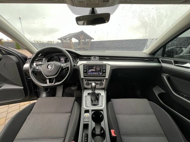 Сірий Фольксваген Пассат Варіант, об'ємом двигуна 2 л та пробігом 276 тис. км за 12800 $, фото 12 на Automoto.ua