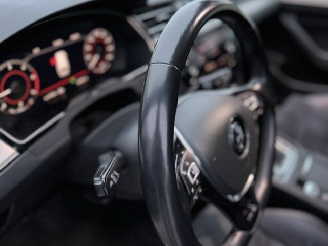 Сірий Фольксваген Пассат Варіант, об'ємом двигуна 2 л та пробігом 240 тис. км за 19500 $, фото 8 на Automoto.ua