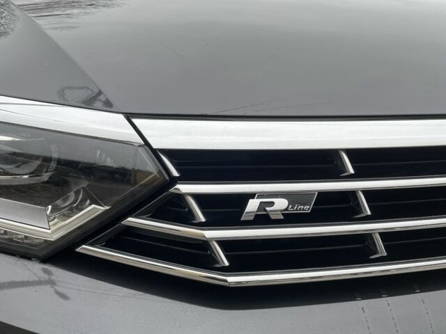 Серый Фольксваген Пассат Вариант, объемом двигателя 2 л и пробегом 239 тыс. км за 19300 $, фото 4 на Automoto.ua