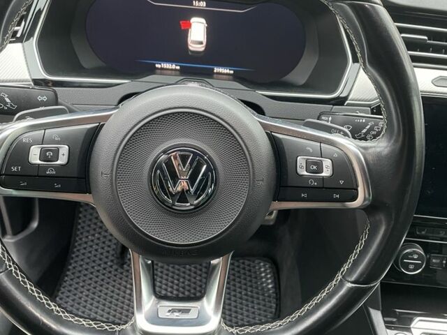 Серый Фольксваген Пассат Вариант, объемом двигателя 2 л и пробегом 239 тыс. км за 19300 $, фото 6 на Automoto.ua