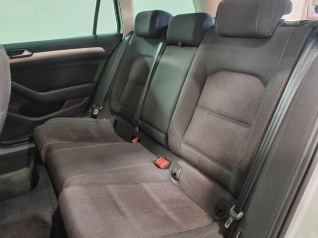 Серый Фольксваген Пассат Вариант, объемом двигателя 2 л и пробегом 147 тыс. км за 14900 $, фото 18 на Automoto.ua