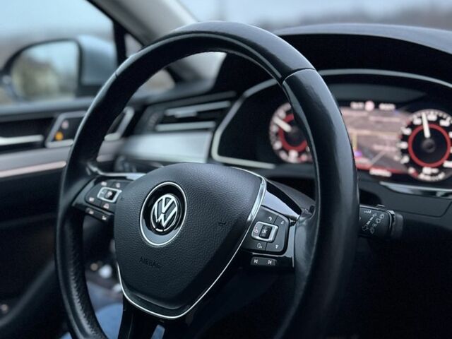 Сірий Фольксваген Пассат Варіант, об'ємом двигуна 2 л та пробігом 240 тис. км за 19500 $, фото 5 на Automoto.ua