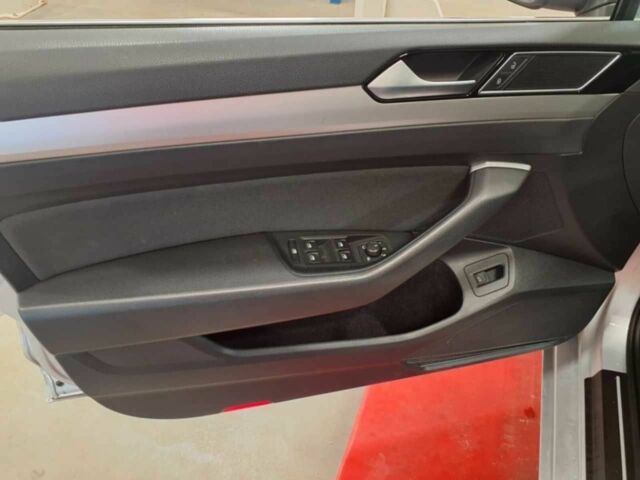 Серый Фольксваген Пассат Вариант, объемом двигателя 2 л и пробегом 147 тыс. км за 14900 $, фото 21 на Automoto.ua