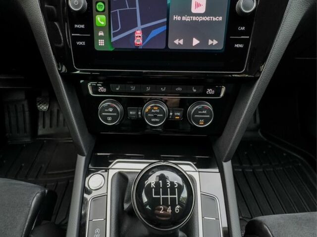 Сірий Фольксваген Пассат Варіант, об'ємом двигуна 2 л та пробігом 165 тис. км за 18850 $, фото 11 на Automoto.ua