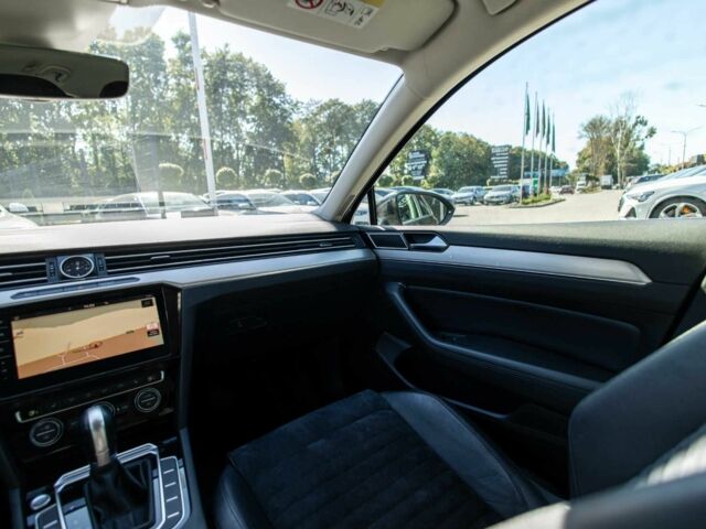 Серый Фольксваген Пассат Вариант, объемом двигателя 2 л и пробегом 190 тыс. км за 20300 $, фото 18 на Automoto.ua