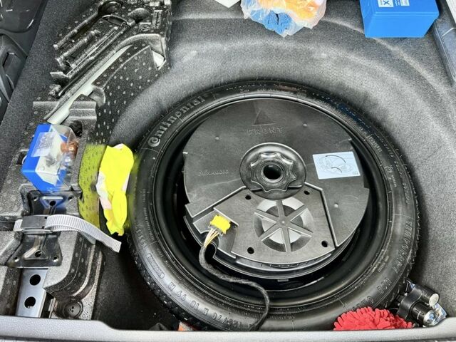 Сірий Фольксваген Пассат Варіант, об'ємом двигуна 2 л та пробігом 165 тис. км за 18850 $, фото 23 на Automoto.ua