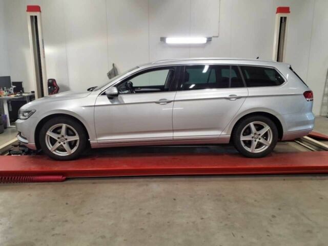 Серый Фольксваген Пассат Вариант, объемом двигателя 2 л и пробегом 147 тыс. км за 14900 $, фото 10 на Automoto.ua