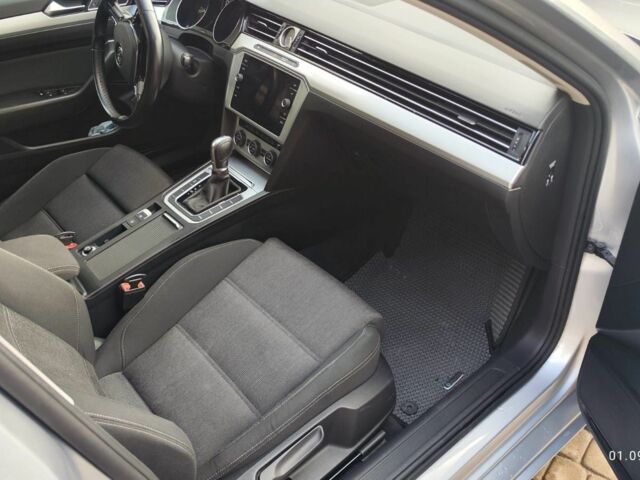 Сірий Фольксваген Пассат Варіант, об'ємом двигуна 2 л та пробігом 197 тис. км за 18500 $, фото 4 на Automoto.ua