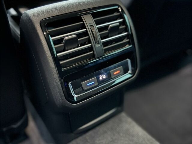 Сірий Фольксваген Пассат Варіант, об'ємом двигуна 2 л та пробігом 240 тис. км за 19500 $, фото 11 на Automoto.ua