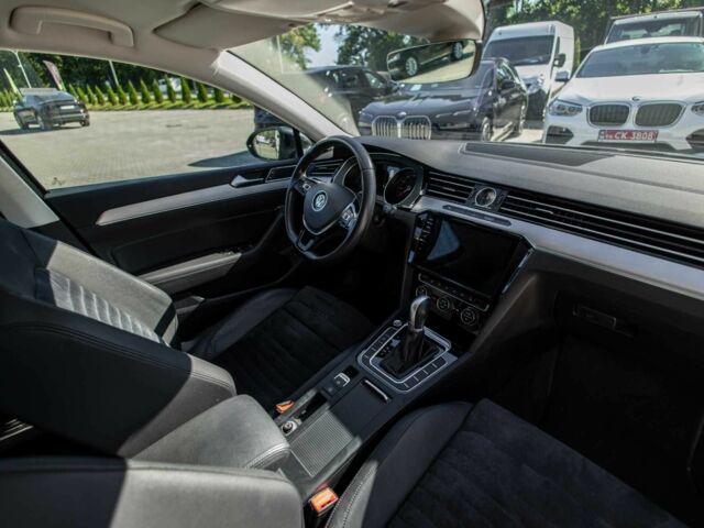 Серый Фольксваген Пассат Вариант, объемом двигателя 2 л и пробегом 190 тыс. км за 20300 $, фото 6 на Automoto.ua