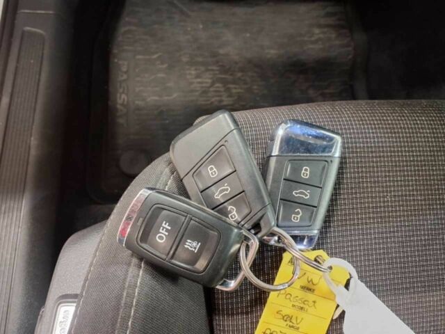 Серый Фольксваген Пассат Вариант, объемом двигателя 2 л и пробегом 147 тыс. км за 14900 $, фото 22 на Automoto.ua