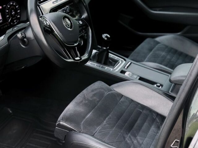 Сірий Фольксваген Пассат Варіант, об'ємом двигуна 2 л та пробігом 165 тис. км за 18850 $, фото 4 на Automoto.ua