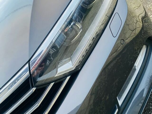 Сірий Фольксваген Пассат Варіант, об'ємом двигуна 2 л та пробігом 277 тис. км за 21000 $, фото 2 на Automoto.ua