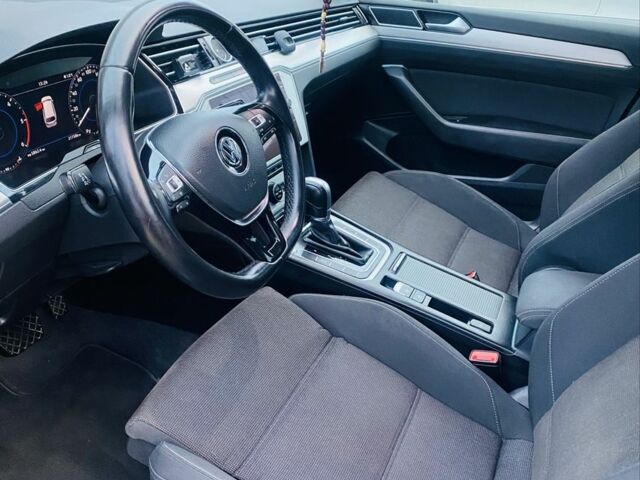 Сірий Фольксваген Пассат Варіант, об'ємом двигуна 2 л та пробігом 277 тис. км за 21000 $, фото 6 на Automoto.ua