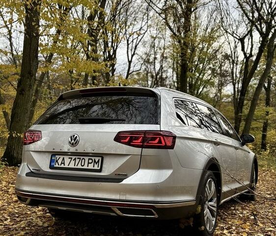 Серый Фольксваген Пассат Вариант, объемом двигателя 2 л и пробегом 280 тыс. км за 22400 $, фото 2 на Automoto.ua