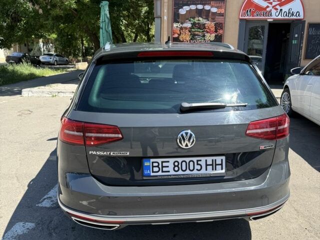 Серый Фольксваген Пассат Вариант, объемом двигателя 2 л и пробегом 255 тыс. км за 22000 $, фото 1 на Automoto.ua