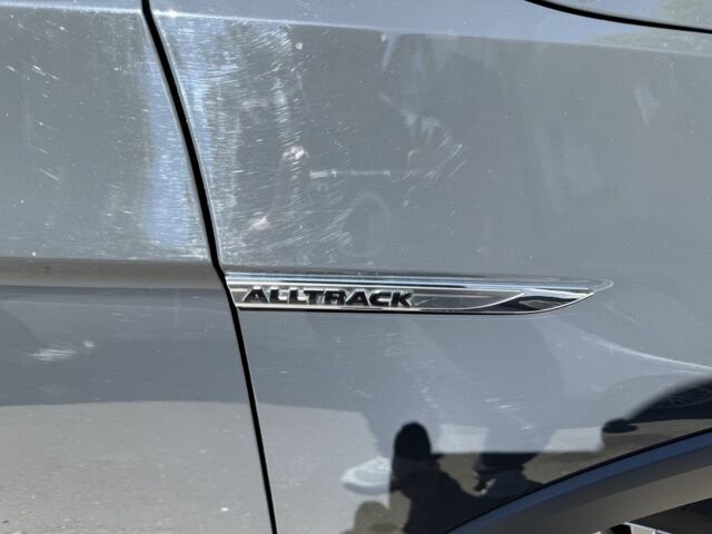 Серый Фольксваген Пассат Вариант, объемом двигателя 2 л и пробегом 255 тыс. км за 22000 $, фото 6 на Automoto.ua