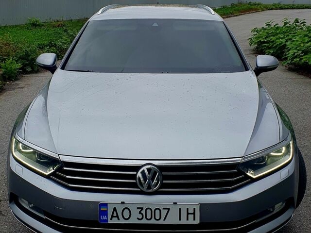 Серый Фольксваген Пассат Вариант, объемом двигателя 2 л и пробегом 300 тыс. км за 18500 $, фото 1 на Automoto.ua