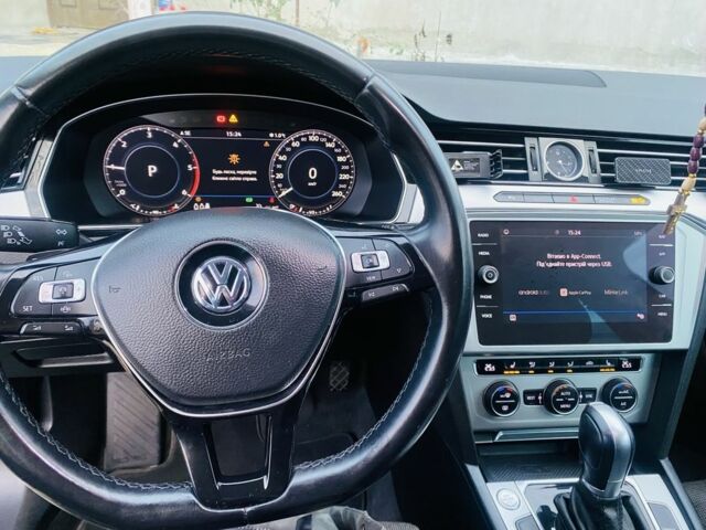 Сірий Фольксваген Пассат Варіант, об'ємом двигуна 2 л та пробігом 277 тис. км за 21000 $, фото 4 на Automoto.ua