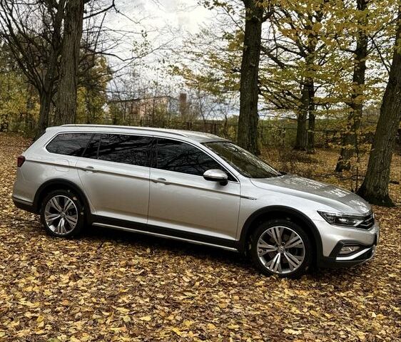 Серый Фольксваген Пассат Вариант, объемом двигателя 2 л и пробегом 280 тыс. км за 22400 $, фото 4 на Automoto.ua