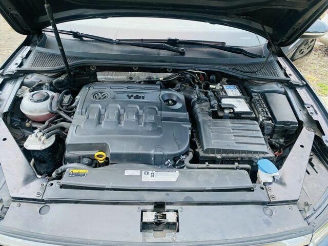 Сірий Фольксваген Пассат Варіант, об'ємом двигуна 2 л та пробігом 277 тис. км за 21000 $, фото 3 на Automoto.ua