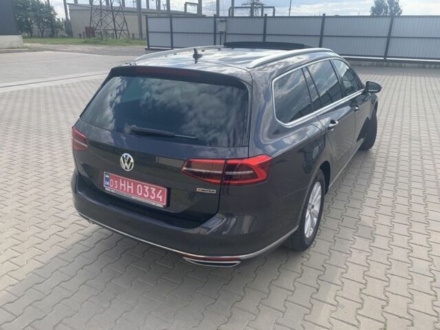 Фольксваген Пассат Вариант 2019 в Луцке на Automoto.ua Серый Фольксваген Пассат Вариант, объемом двигателя 2 л и пробегом 197 тыс. км за 21699 $, фото 3 на Automoto.ua