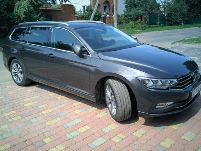 Сірий Фольксваген Пассат Варіант, об'ємом двигуна 2 л та пробігом 215 тис. км за 20500 $, фото 8 на Automoto.ua