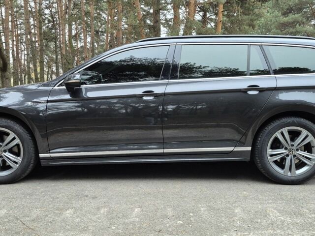 Серый Фольксваген Пассат Вариант, объемом двигателя 2 л и пробегом 207 тыс. км за 23900 $, фото 3 на Automoto.ua