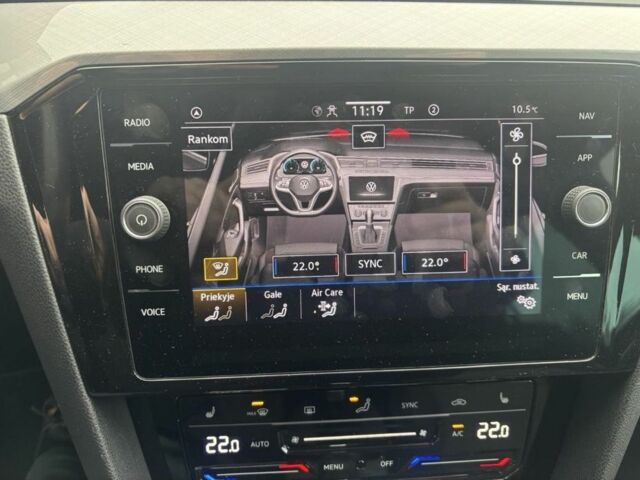 Сірий Фольксваген Пассат Варіант, об'ємом двигуна 2 л та пробігом 205 тис. км за 22499 $, фото 8 на Automoto.ua