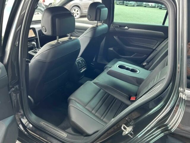 Фольксваген Пассат Вариант 2023 в Киеве на Automoto.ua Серый Фольксваген Пассат Вариант, объемом двигателя 2 л и пробегом 19 тыс. км за 5100 $, фото 10 на Automoto.ua