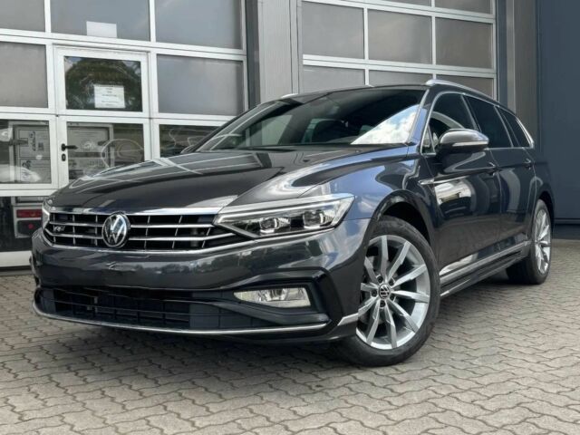 Фольксваген Пассат Вариант 2023 в Киеве на Automoto.ua Серый Фольксваген Пассат Вариант, объемом двигателя 2 л и пробегом 19 тыс. км за 5100 $, фото 1 на Automoto.ua