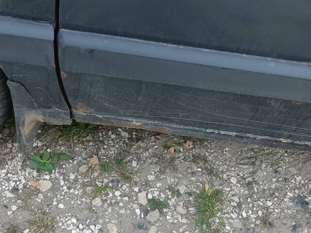 Фольксваген Пассат Вариант 1988 в Харькове на Automoto.ua Синий Фольксваген Пассат Вариант, объемом двигателя 1.8 л и пробегом 350 тыс. км за 600 $, фото 3 на Automoto.ua