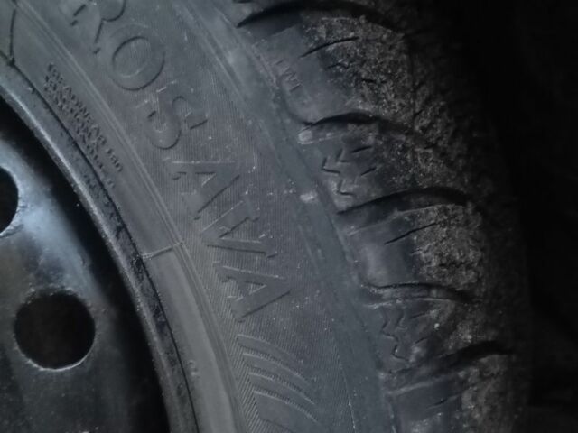 Синий Фольксваген Пассат Вариант, объемом двигателя 1 л и пробегом 235 тыс. км за 750 $, фото 4 на Automoto.ua