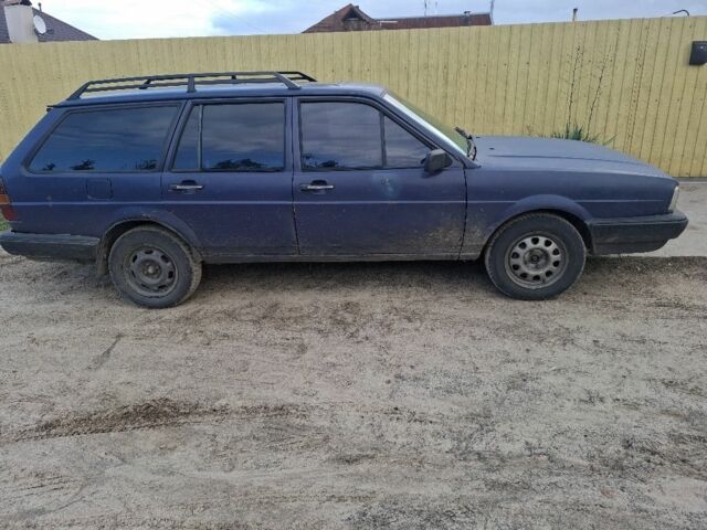 Синій Фольксваген Пассат Варіант, об'ємом двигуна 1.8 л та пробігом 270 тис. км за 1000 $, фото 3 на Automoto.ua