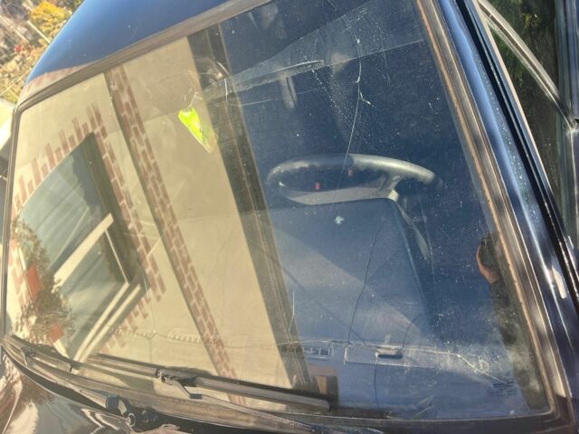 Синій Фольксваген Пассат Варіант, об'ємом двигуна 1.6 л та пробігом 355 тис. км за 700 $, фото 3 на Automoto.ua