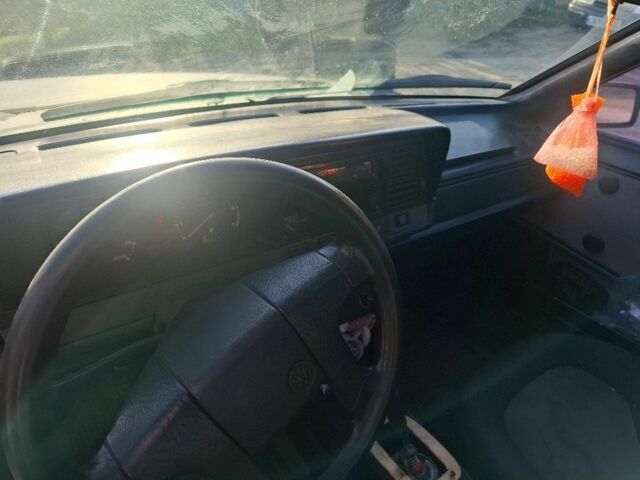 Синій Фольксваген Пассат Варіант, об'ємом двигуна 1.8 л та пробігом 270 тис. км за 1000 $, фото 15 на Automoto.ua